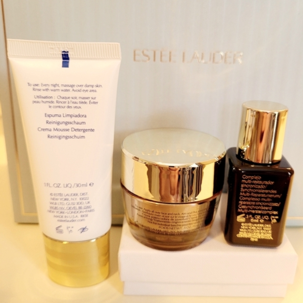 🌺Estee Lauder Revitalize Youth Cream Micro Foam Cleanser - Picture 2 of 12